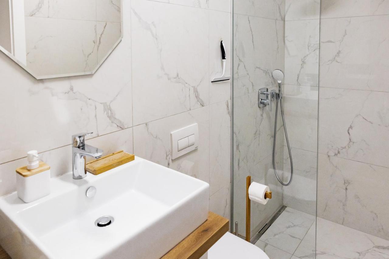 Woody - Comfy Apartment In Siska Laibach Exterior foto